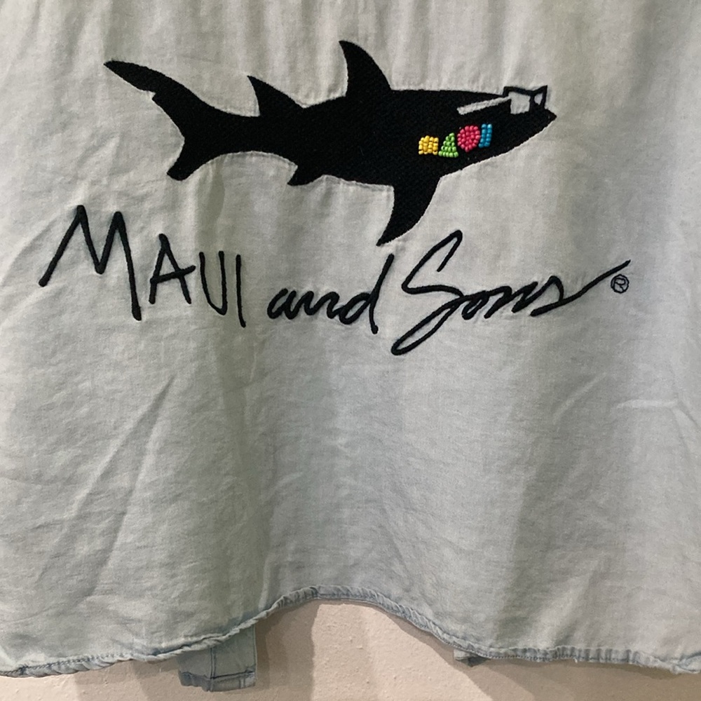 Rare Limited Edition Shark Tee - Picture 3 of 9